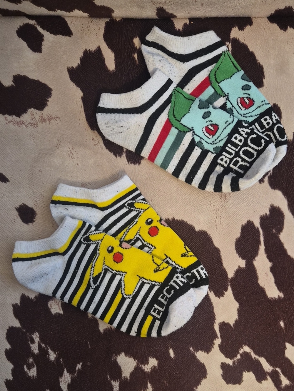 Pikachu & Bulbasaur Socks SET